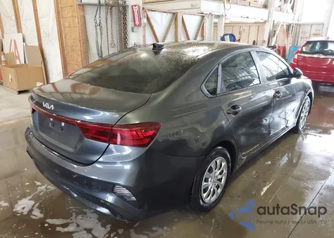 2023 Kia Forte Lx z USA, uszkodzony, nr VIN 3KPF24AD0PE633113